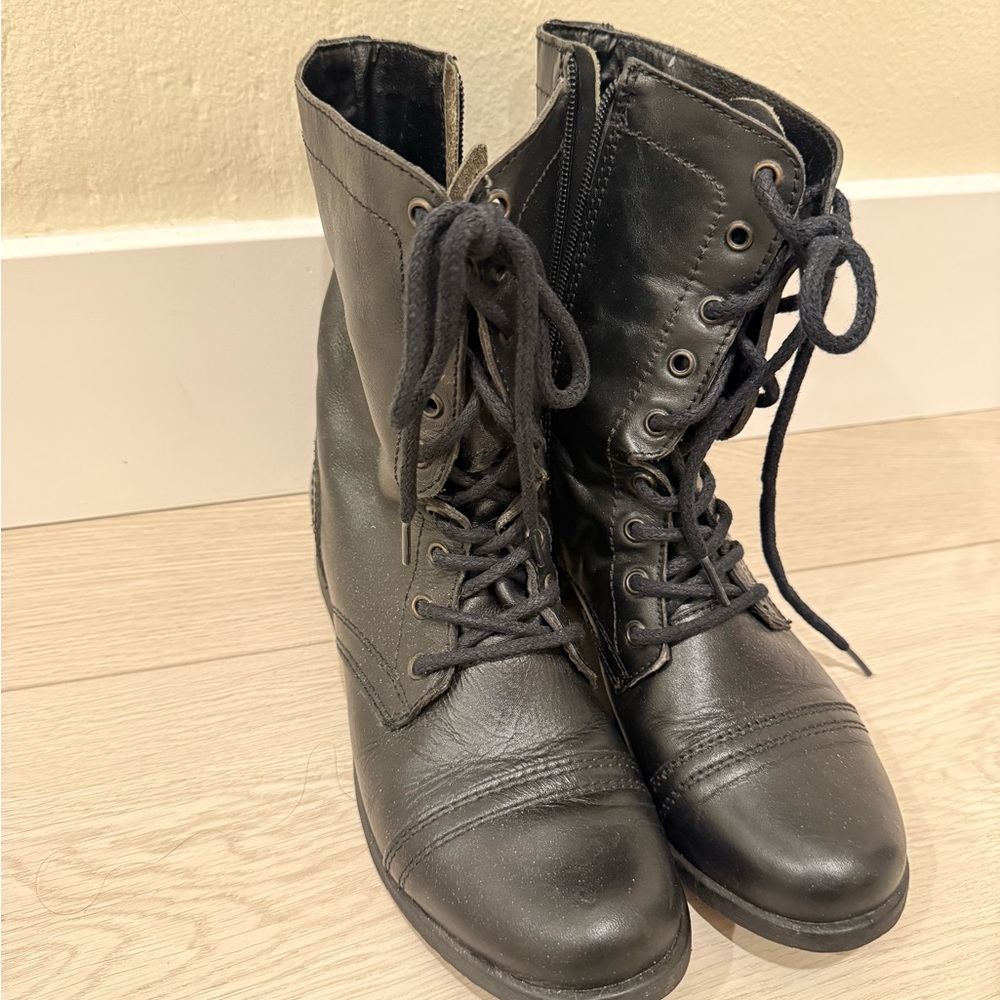 Steve Madden Black Lace-Up Boots